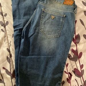 GUESS jeans